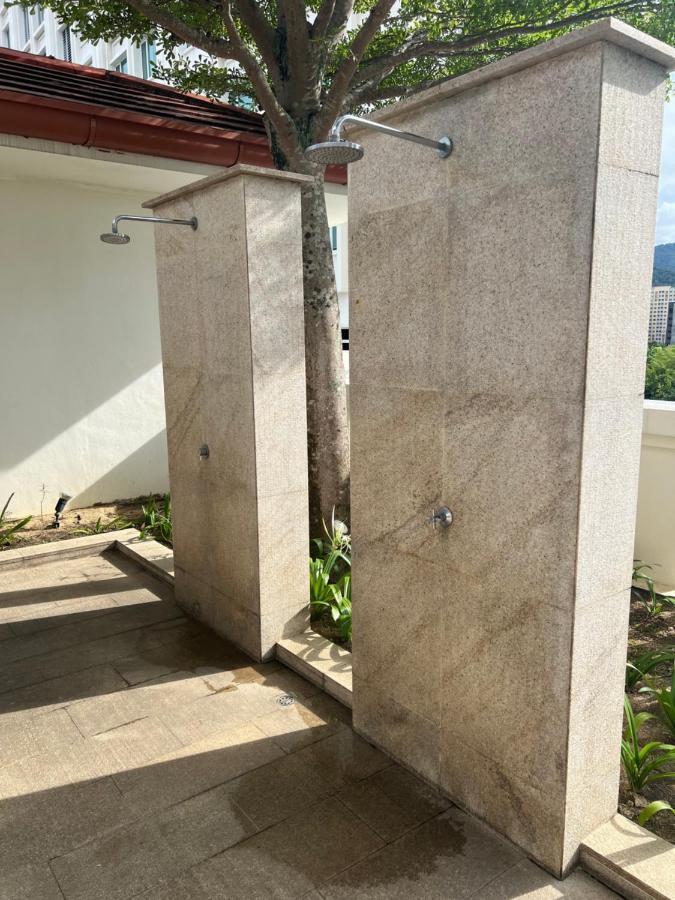 2Beds Seaview Straits Quay Comes With Carpark And Hothub Bagan Jermal Exterior photo
