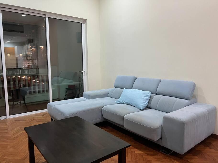 2Beds Seaview Straits Quay Comes With Carpark And Hothub Bagan Jermal Exterior photo